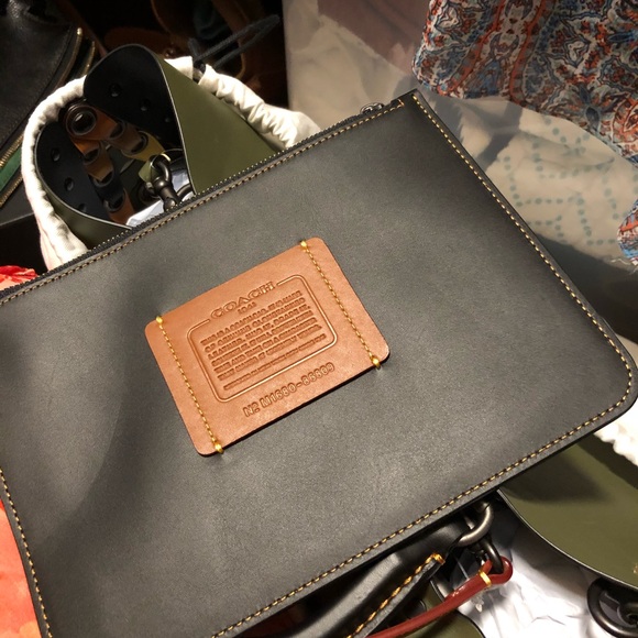 Coach Olive Green Rogue Tote... Please note that hang tag will not be included - Picture 8 of 12